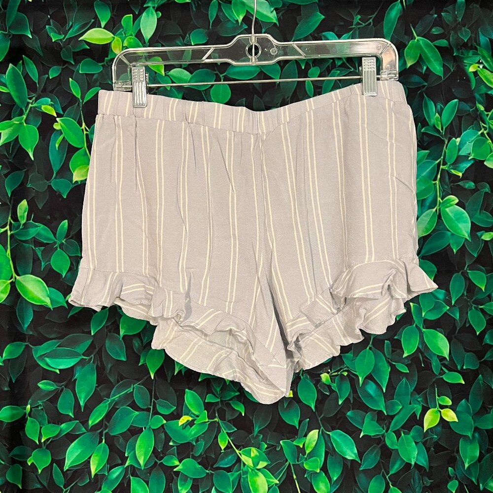 Kendall & Kylie Light Blue & White Striped Shorts (Large)